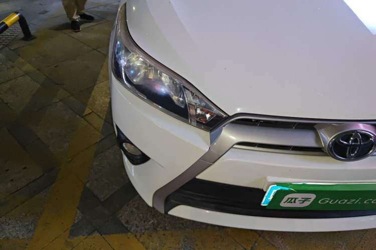 Used Toyota YARiS L Zhi Xuan 2014 1.5G Automatic Xuan Dong Edition Right Front Headlight