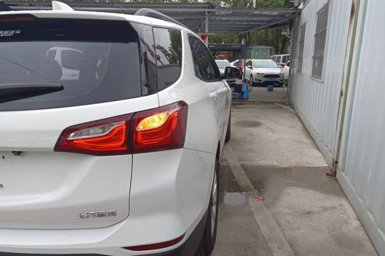 Used Chevrolet Equinox 2019 535T Automatic Chijie Edition China V Standard Exterior 3