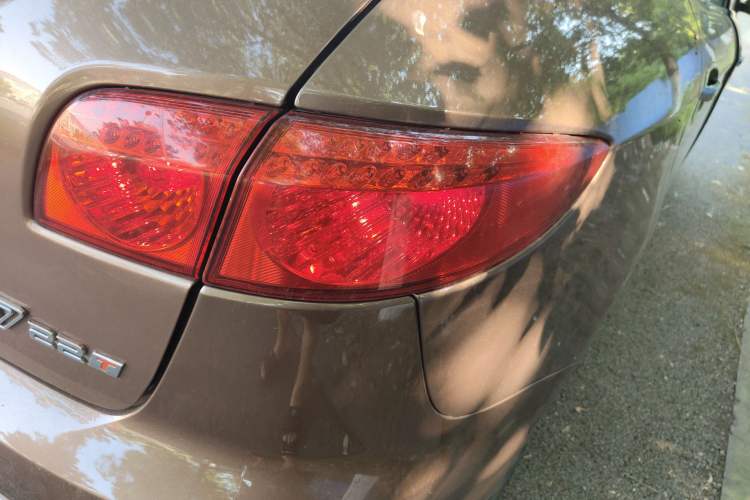 Used Luxgen Great 7 SUV 2013 Limited-Edition Sharp Edition 2.2T All-Wheel-Drive Prestige Model Exterior 6