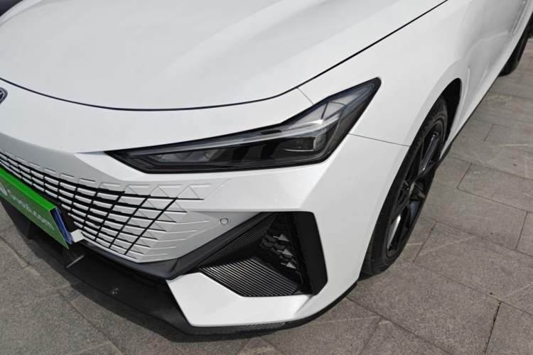 Used CHANGAN UNI-V 2022 1.5T Prestige Version
