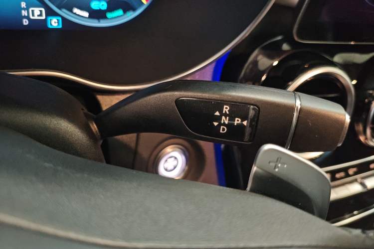 Used Mercedes-Benz C-Class 2020 Restyled C 260 Sport Edition Gear Lever