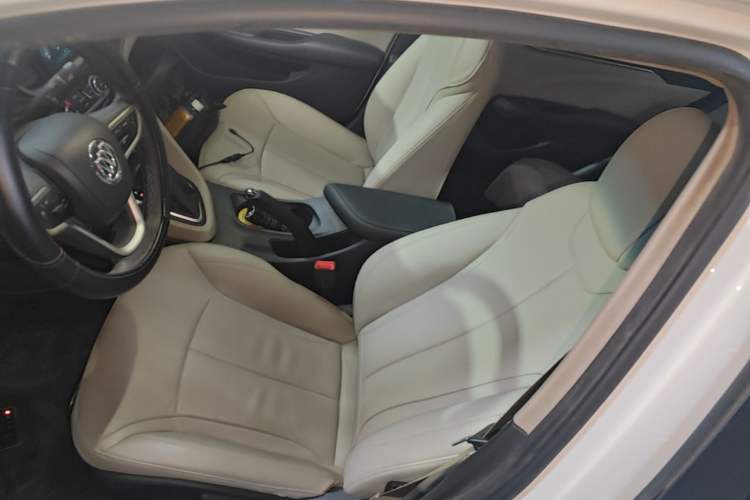 Used Buick GT 2019 15T Dual-Clutch Connected Elite Model China VI