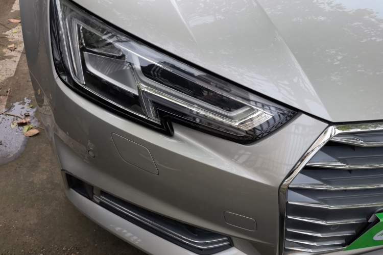 Used Audi A4L 2018 30th Anniversary Edition 40 TFSI Fashion Model Right Front Headlight