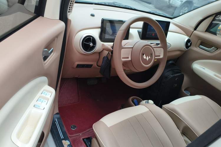 Used Wuling Hongguang MINIEV 2025 Four-Door Version Zhenxiang+ Edition Driver Seat