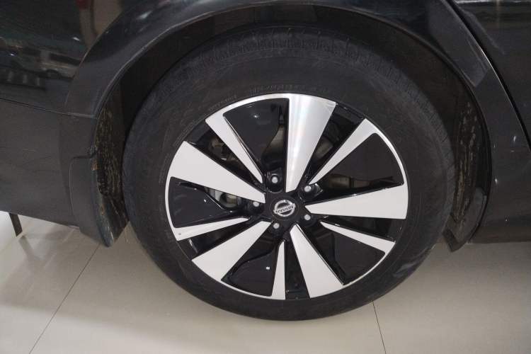 Used Nissan Teana 2021 2.0L XL Comfort Edition Right Rear Wheel Hub