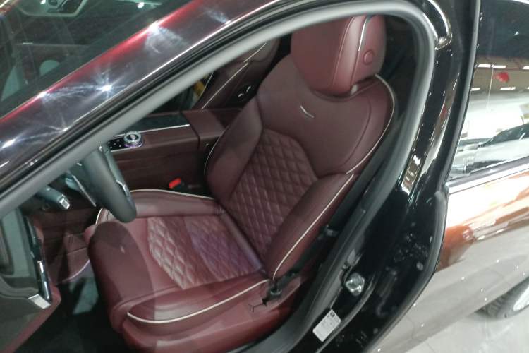 Used Cadillac CT6 2023 28T Platinum Edition