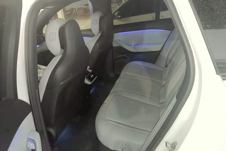 Used Nio ES6 2024 75 kWh
