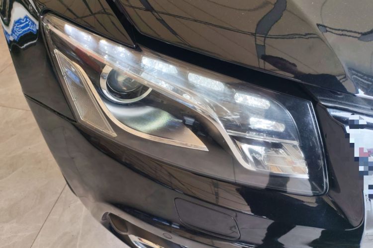 Used Audi Q5 2010 3.2 FSI Sport Edition Right Front Headlight