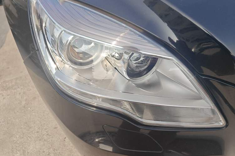 Used Mercedes-Benz R-Class 2011 R 350 L 4MATIC