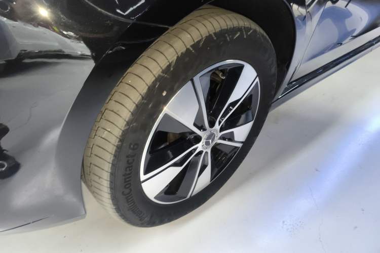 Used Mercedes-Benz V-Class 2021 V 260 L Long Wheelbase Prestige Edition Exterior 4