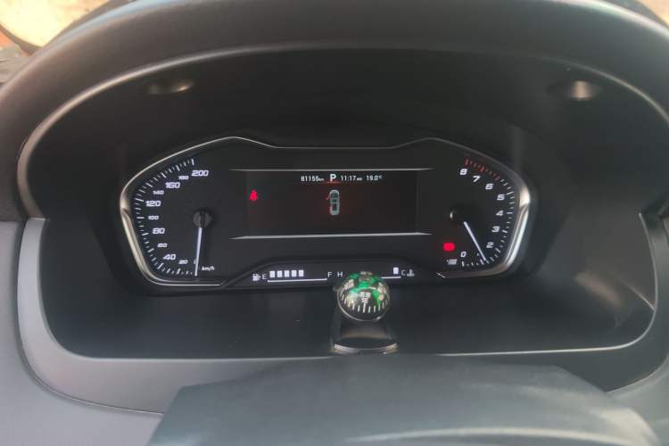 Used SAIC MAXUS G20 2021 Facelifted PLUS 2.0T Gasoline Automatic Luxury Edition Instrument Cluster