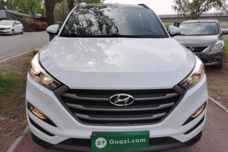 Used Hyundai Tucson 2015 1.6T Dual-Clutch Two-Wheel-Drive Leading Model Front