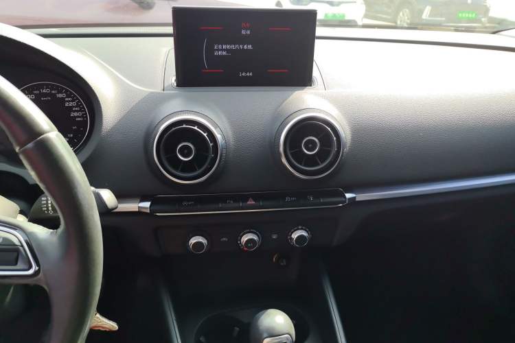 Used Audi A3 2014 Limousine 35 TFSI Automatic Fashion Model