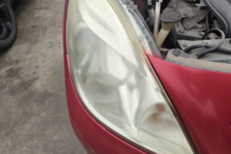 Used Nissan Sunny 2011 1.5XE CVT Comfort Edition Right Front Headlight