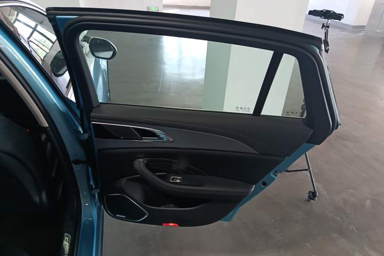 Used Hongqi H5 2024 1.5T HEV Smart Connect Flagship Edition