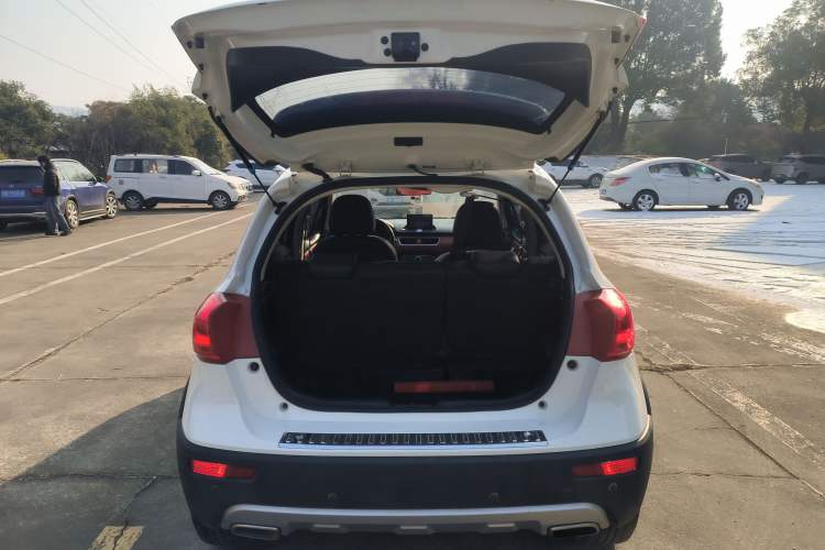 Used Haval H1 2015 1.5L Manual Luxury Model
