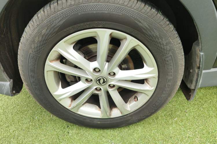 Used Dongfeng Fengon 580 2016 1.8L Manual Comfort Model
