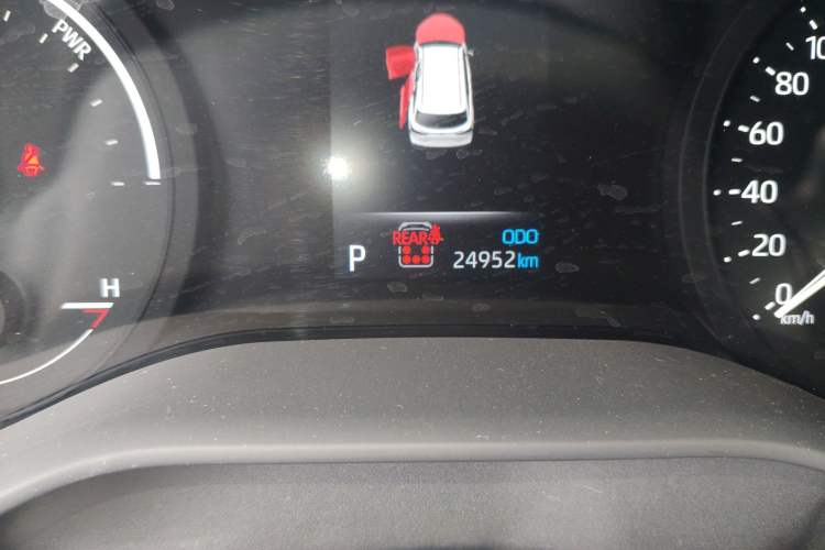 Used Toyota SIENNA 2021 2.5L Hybrid Comfort Edition Odometer Close Up