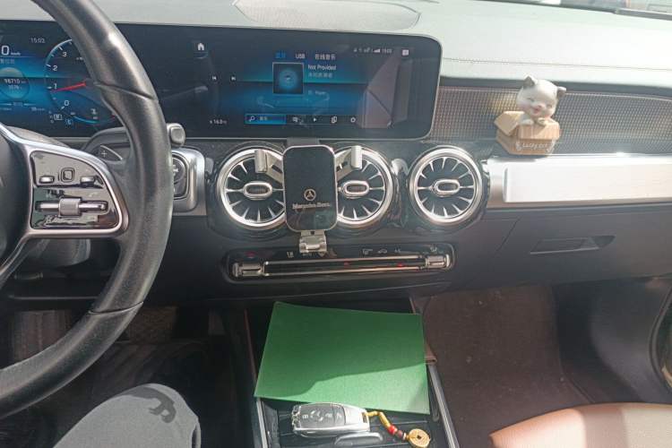 Used Mercedes-Benz GLB 2020 Updated GLB 200 Dynamic Edition
