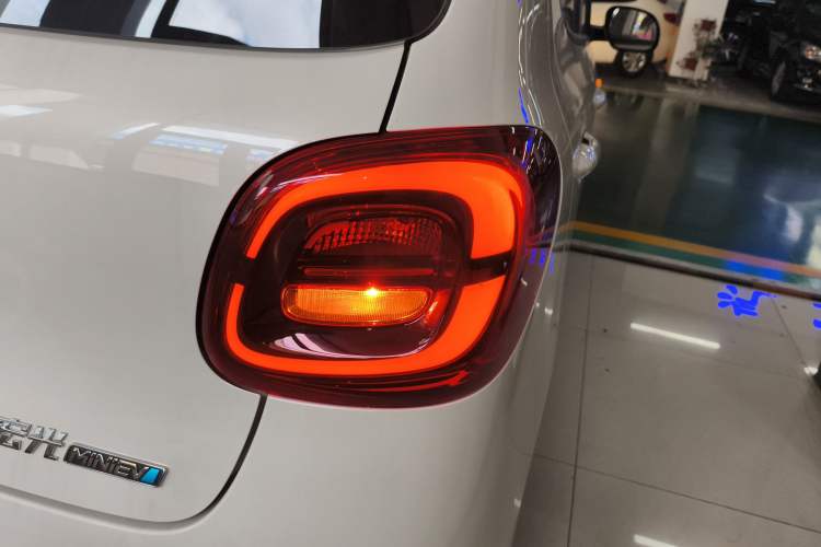 Used Wuling Hongguang MINIEV 2025 Four-Door Version Advanced Edition