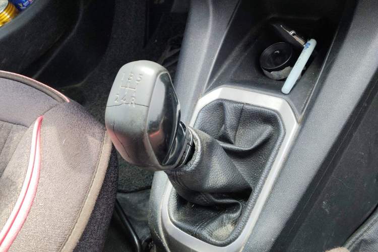 Used Peugeot 301 2014 1.6L Manual Comfort Edition