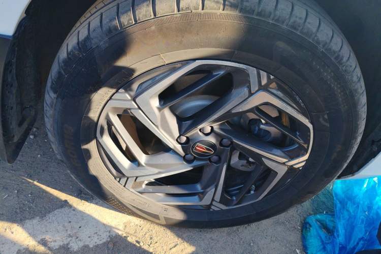 Used Hongqi HS3 2023 1.5T Two-Wheel Drive Shanwei Edition
