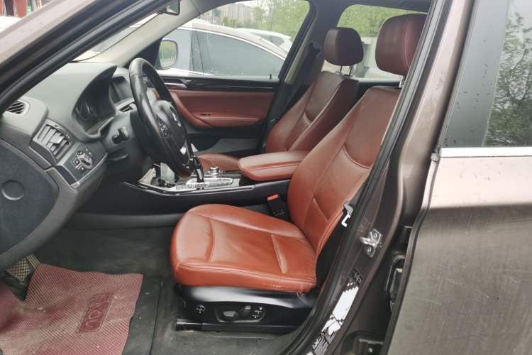 Used BMW X3 2011 xDrive28i Luxury Model