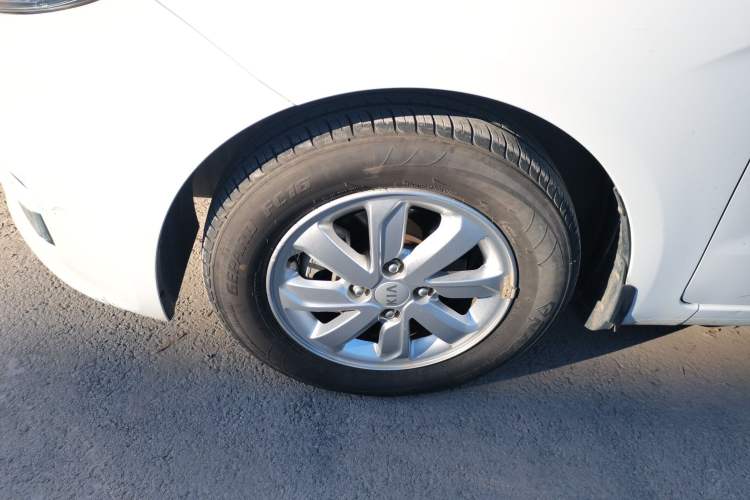 Used Kia K2 2015 Sedan 1.4L Automatic GLS
