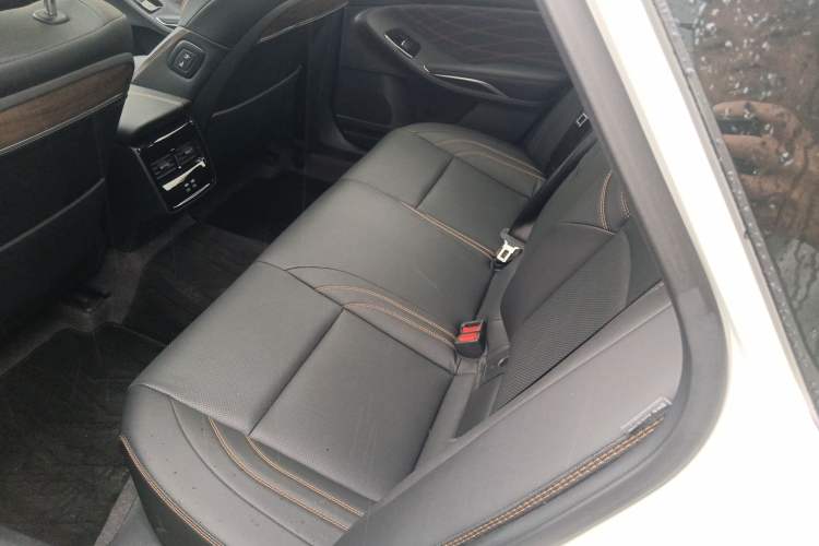 Used Toyota Avalon 2024 2.0L Luxury Edition
