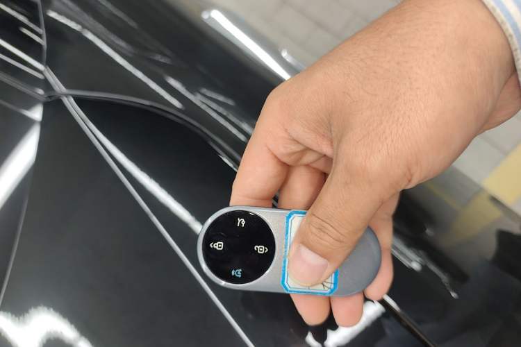 Used Hima AITO M9 2024 Range-Extended Ultra Version 42 kWh 6-Seater Model Vehicle Key