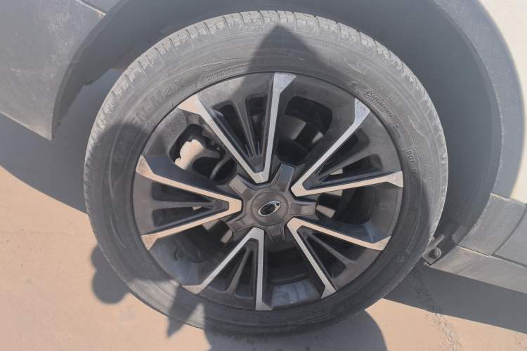 Used ORA iQ 2018 High-Range Version Smart Connectivity Model
