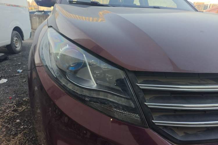 Used Dongfeng Fengon 580 2017 1.5T CVT Smart Connectivity Model