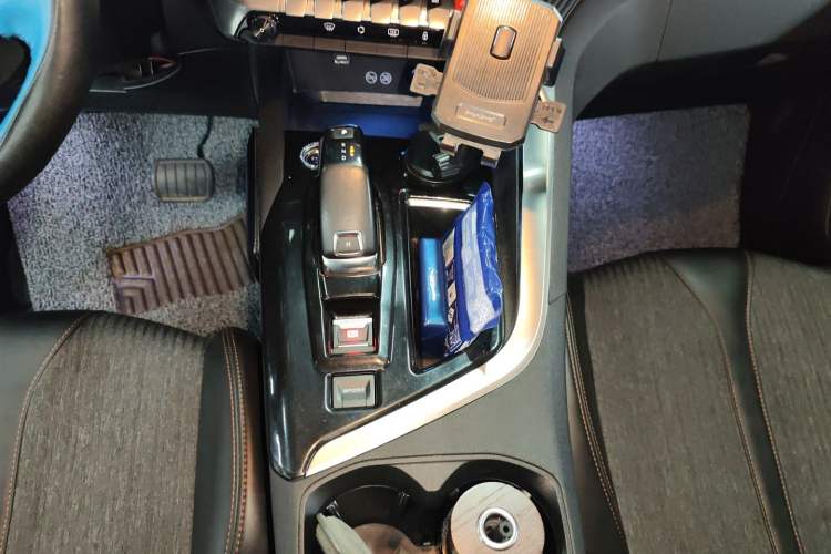 Used Peugeot 5008 2017 380THP 7-Seater Elite Edition
