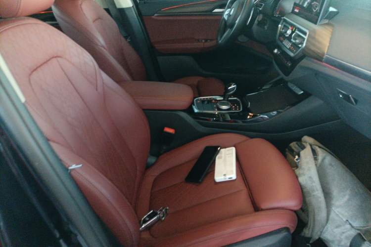 Used BMW X3 2023 Restyled xDrive30i Leading Edition M Night Sky Package Right Front Seat