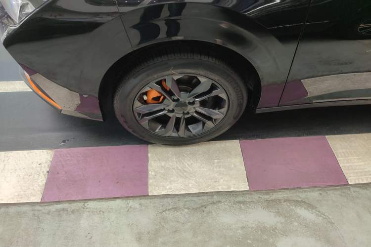 Used Dongfeng Aeolus Yixuan 2023 Mach Edition 1.5L Automatic Chasing Wind Version Exterior 4