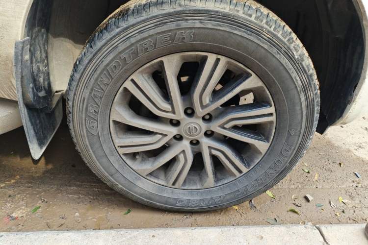 Used Nissan Terra 2018 2.5L Automatic 4x4 Flagship Edition
