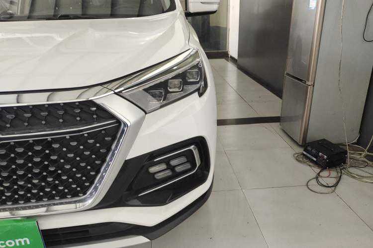 Used JETOUR X95 2023 Revised 1.6T DCT Ultimate Edition 7 Seats Left Front Headlight