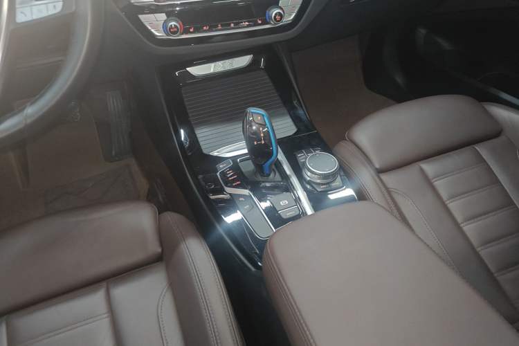 Used BMW iX3 2021 Leading Type
