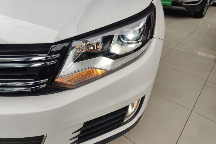 Used Volkswagen Tiguan 2016 300TSI Automatic Two-Wheel Drive Trend Edition Left Front Headlight