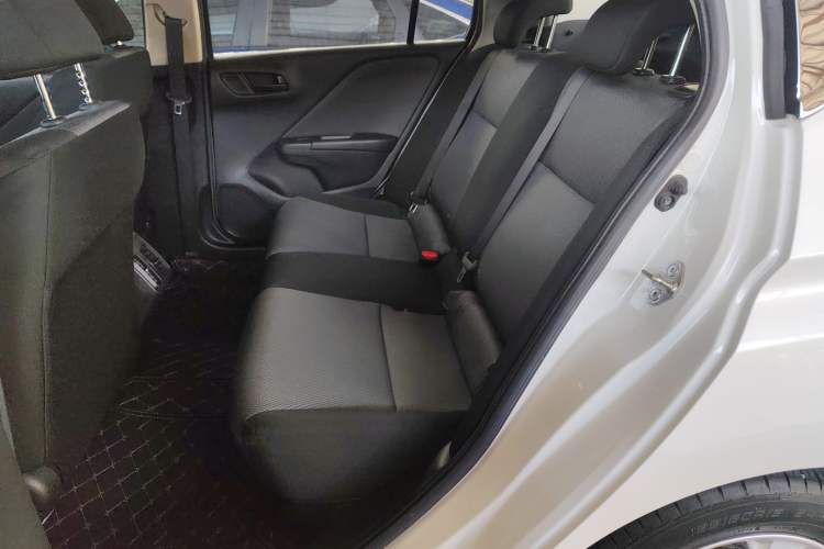 Used Honda Gienia 2017 1.5L CVT Comfort Version
