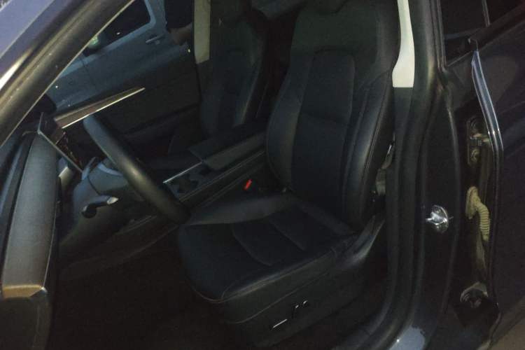 Used Tesla Model Y 2021 Standard Range Rear-Wheel Drive Version