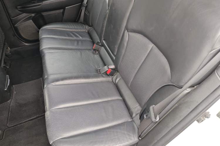 Used Subaru Outback 2010 2.5i Luxury Edition Left Rear Seat