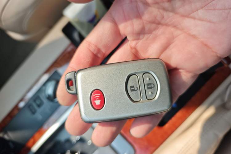 Used Toyota Land Cruiser 2015 5.7L VX-R Middle East