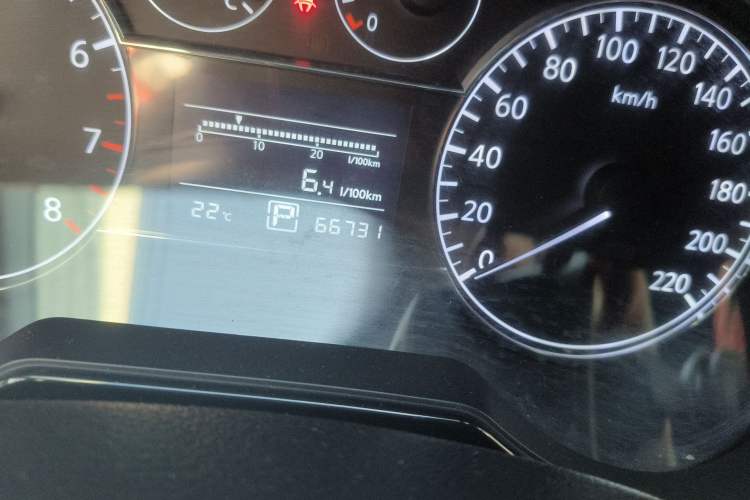 Used Nissan Tiida 2011 1.6L CVT Comfort Model