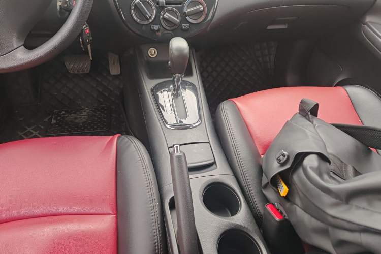 Used Nissan Tiida 2011 1.6L CVT Comfort Model