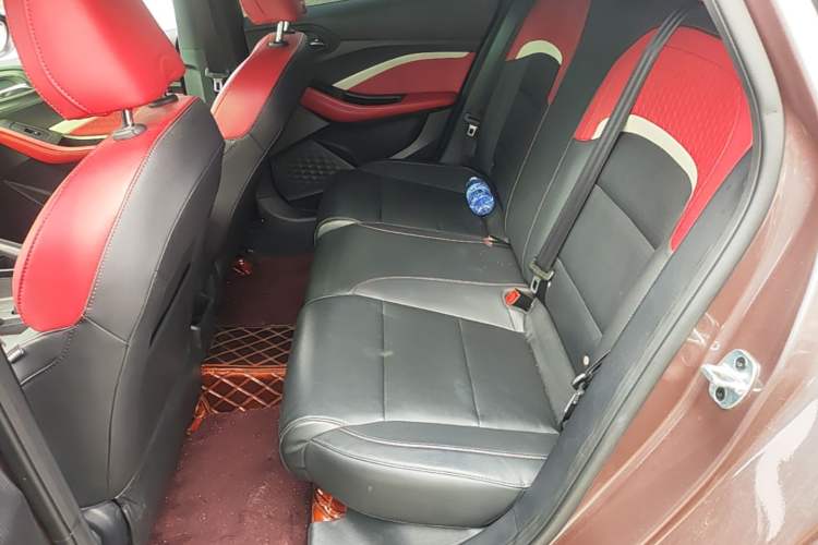 Used MG 5 2022 180 DVVT Manual Youth Luxury Edition
