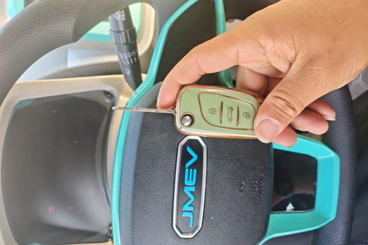 Used JMEV Xiao Qilin 2024 201km Comfort Version Vehicle Key