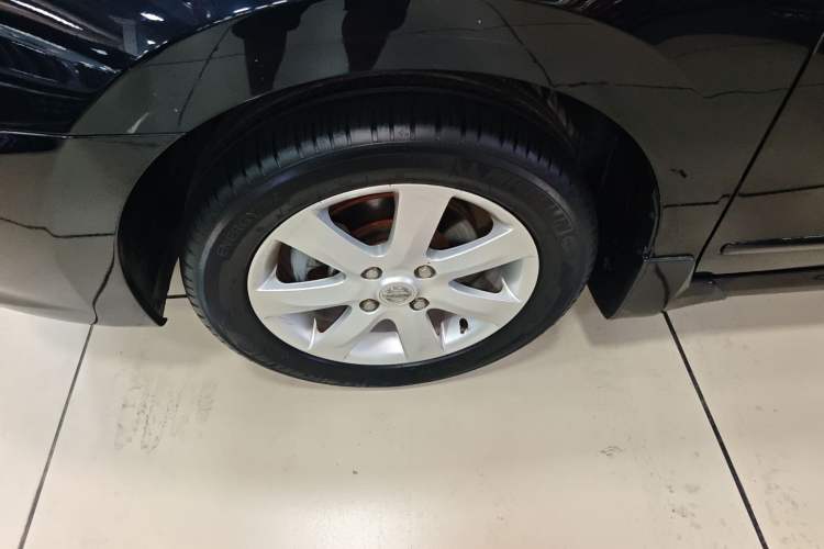 Used Nissan Sylphy 2012 Classic 1.6XE Automatic Comfort Edition Exterior 4