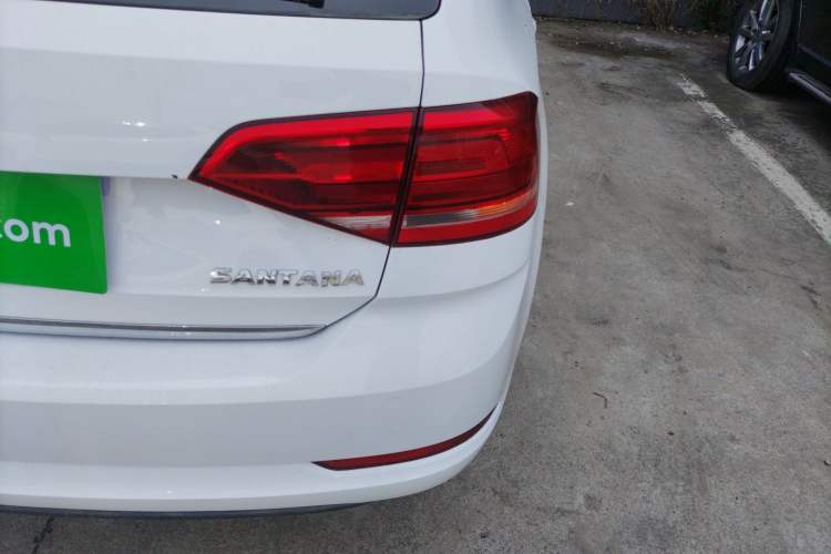 Used Volkswagen Santana 2015 Haval H9 1.6L Manual Comfort Edition Right Rear Taillight