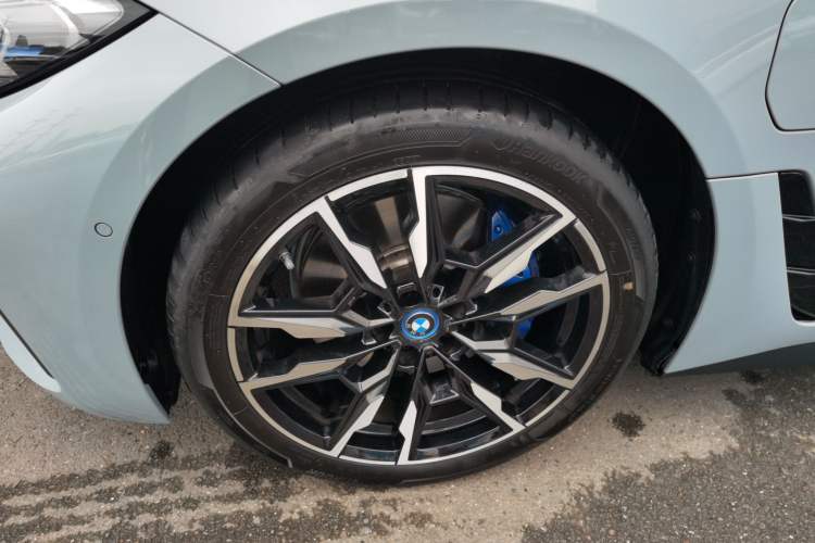 Used BMW i4 2022 M50
